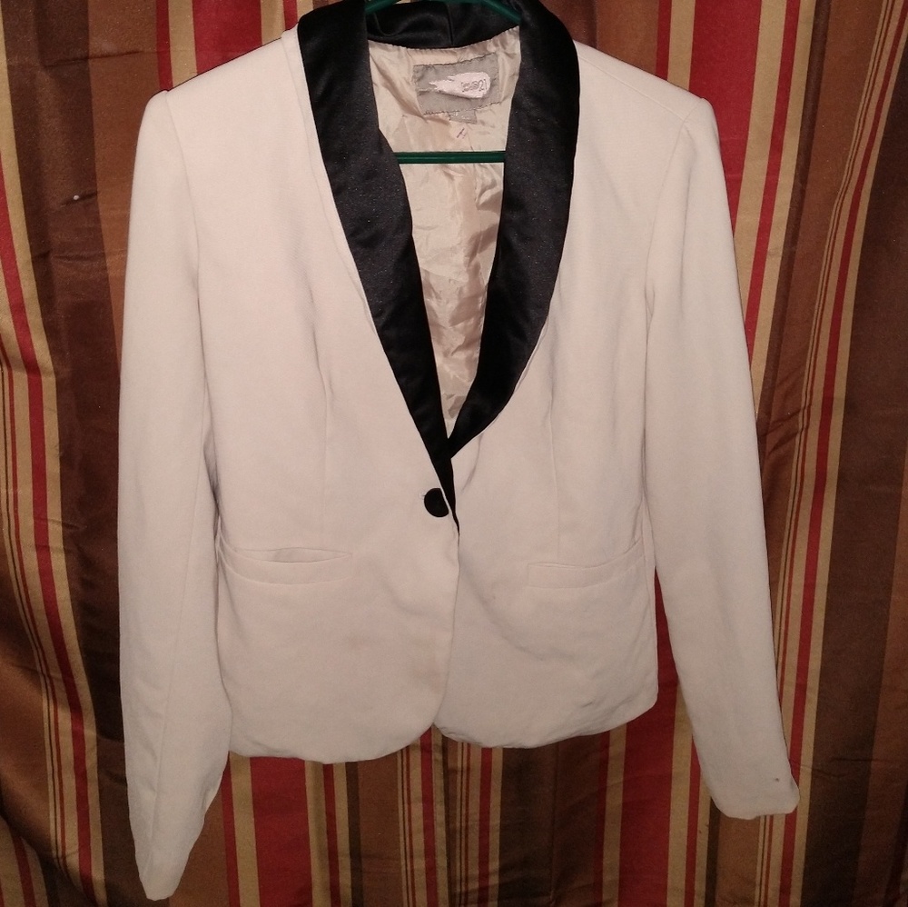 Love 21 Tan black blazer